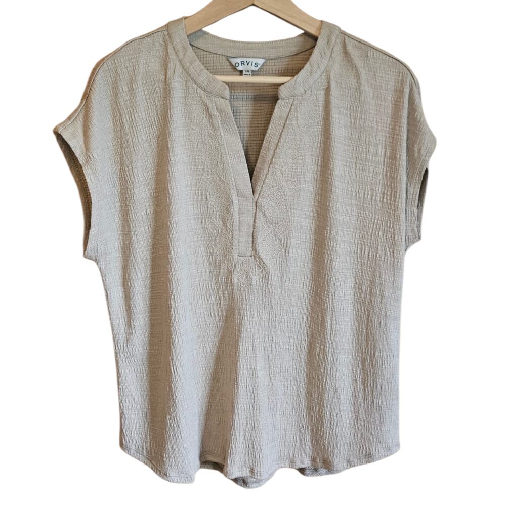Orvis Size Large Beige Textured Knit Embroidered Split V-Neck Cap Sleeve Top